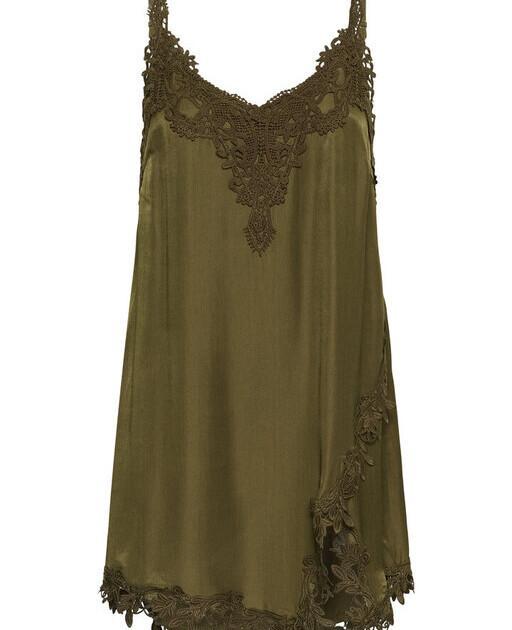 Anna Long top
