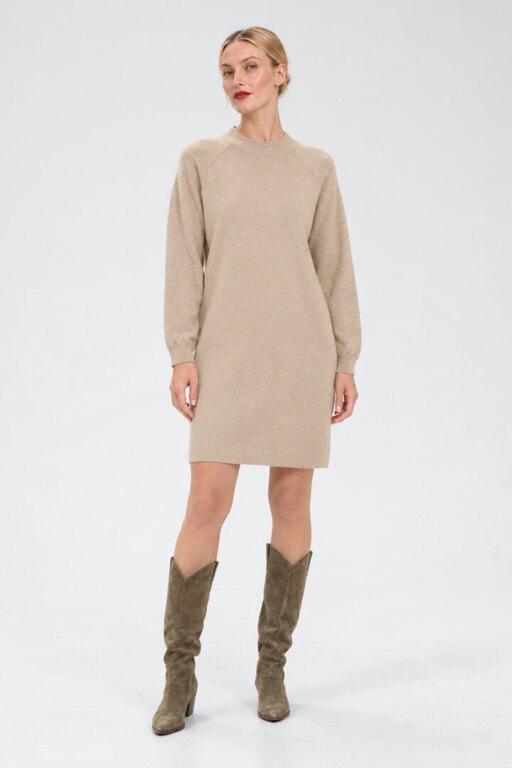 Dela neulemekko sand