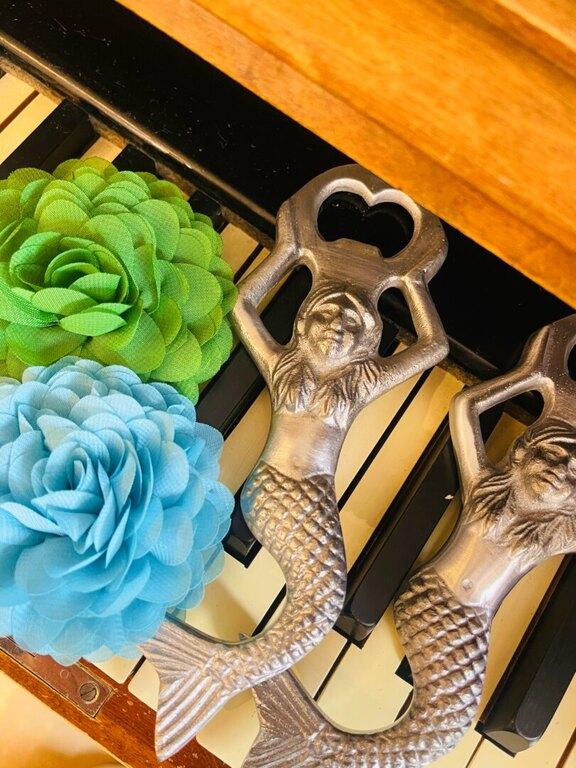 Mermaid Bottle opener - Merenneito pullonavaaja - Image 3