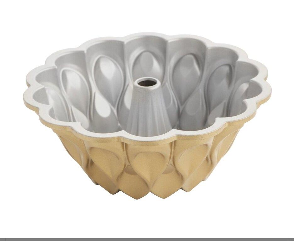 Nordic Ware Crown Bundt® Pan kakkuvuoka - Image 4