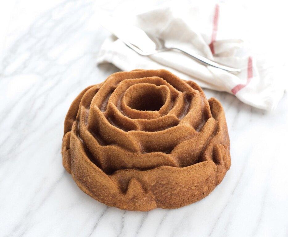 Nordic Ware Rose Bundt® Pan kakkuvuoka - Image 3